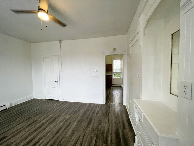 Building Photo - 1313 W Allegheny Ave