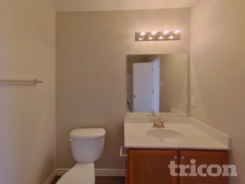 Building Photo - 1448 Castle Ridge Rd