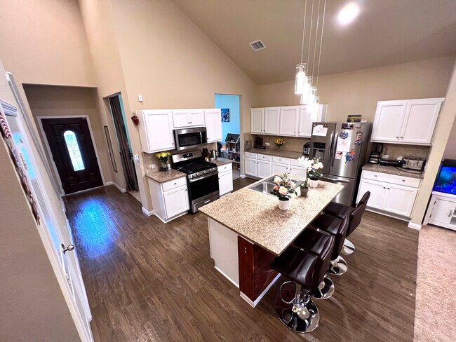 Building Photo - 11004 Cain Harvest Dr