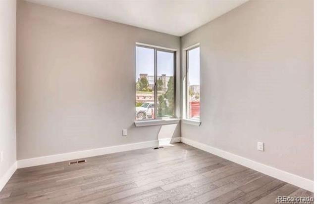 Building Photo - 22561 E Hinsdale Ave