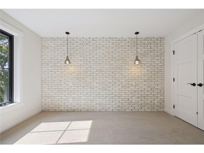 Building Photo - 21845 Byron Cir