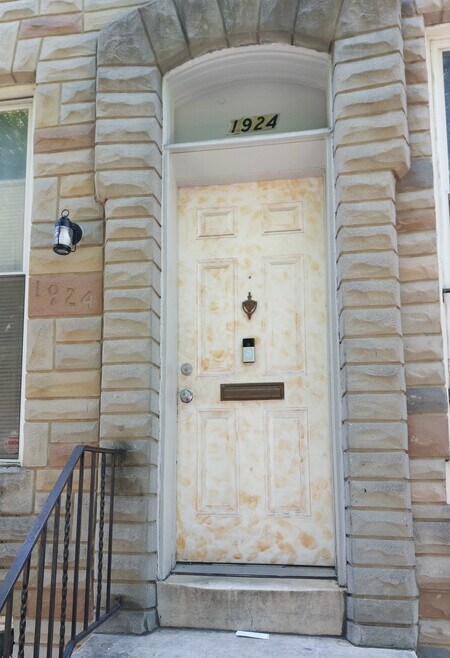 Building Photo - 1924 Druid Hill Ave