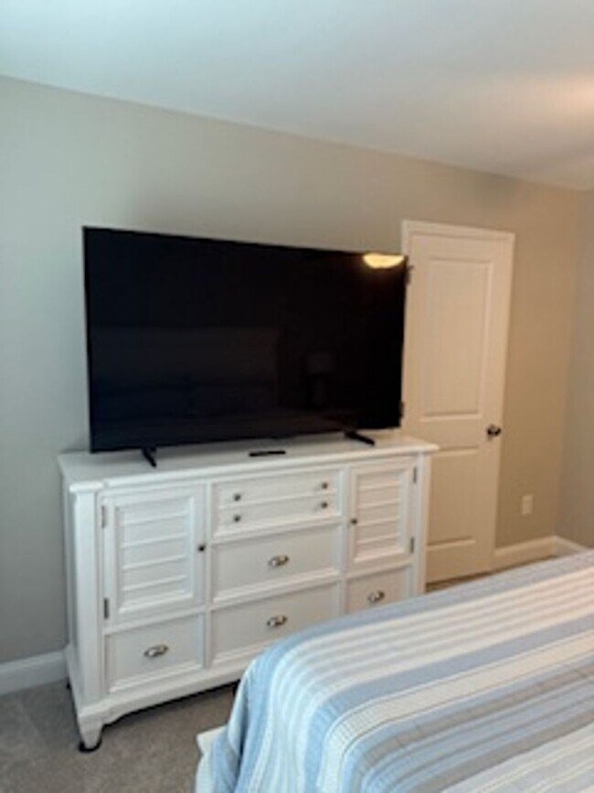 Building Photo - Salty Mermaid - Wonderful winter rental