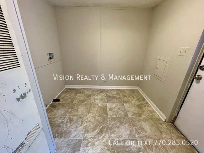 Building Photo - 25 Watercrest Ln