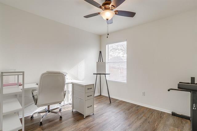 Building Photo - 6612 Meadow Way Ln