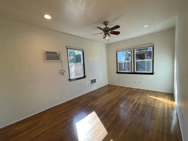 Building Photo - Park Blvd