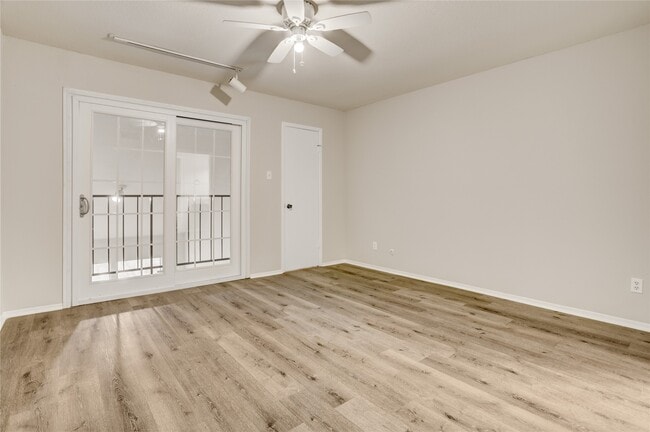 Building Photo - 2601 S Braeswood Blvd