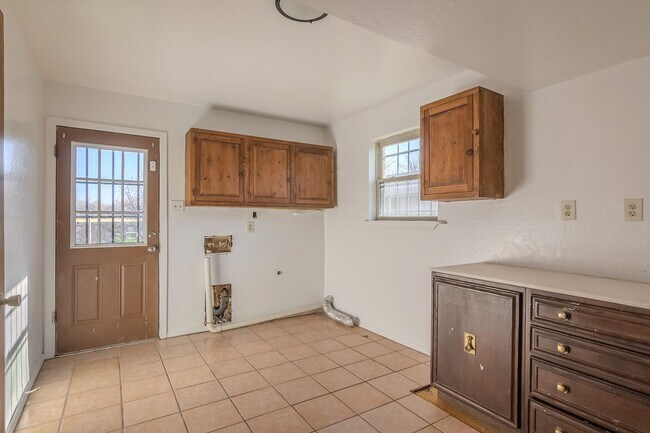 Building Photo - 3025 W Ohara Rd