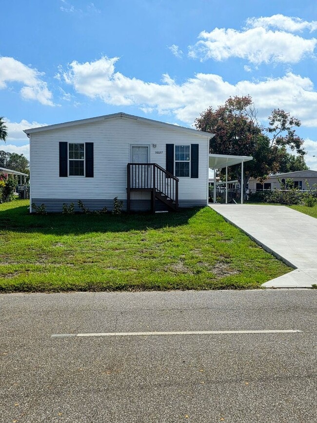 Building Photo - New Build 3 bedroom 2 bath