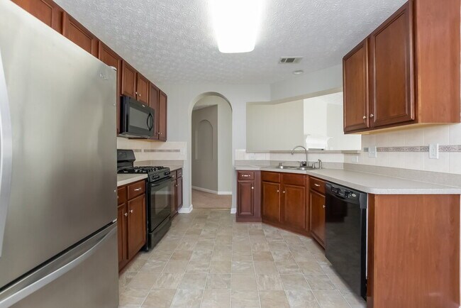 Building Photo - 303 Stone Valley Xin