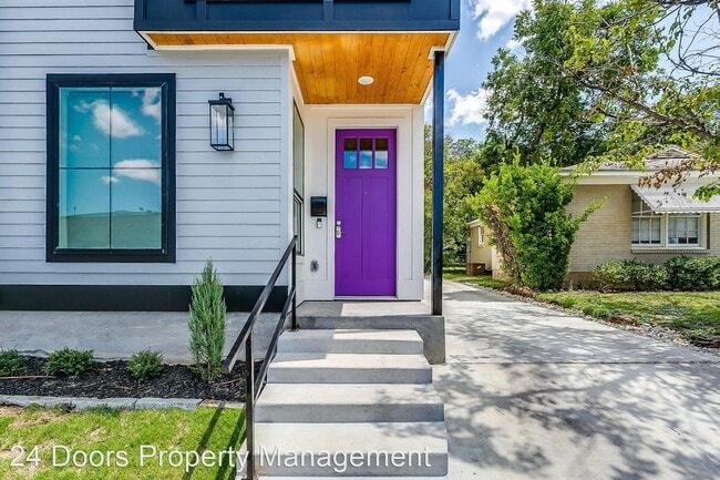 Building Photo - 5 br, 5.5 bath House - 3129 McCart