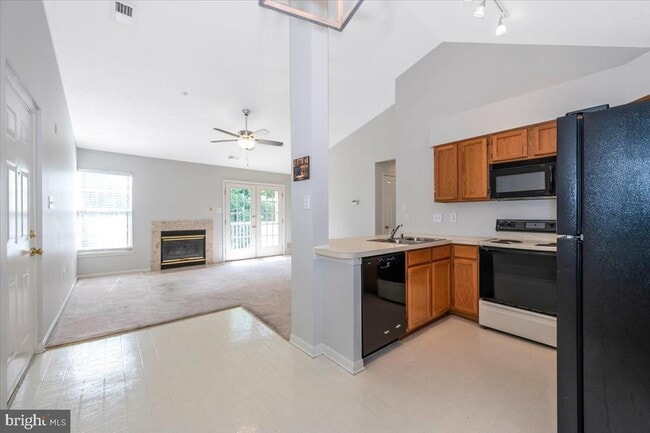 Building Photo - 6330 Bayberry Ct