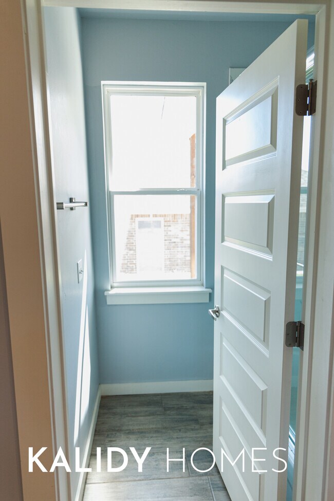 Building Photo - 1796 Salma Rd