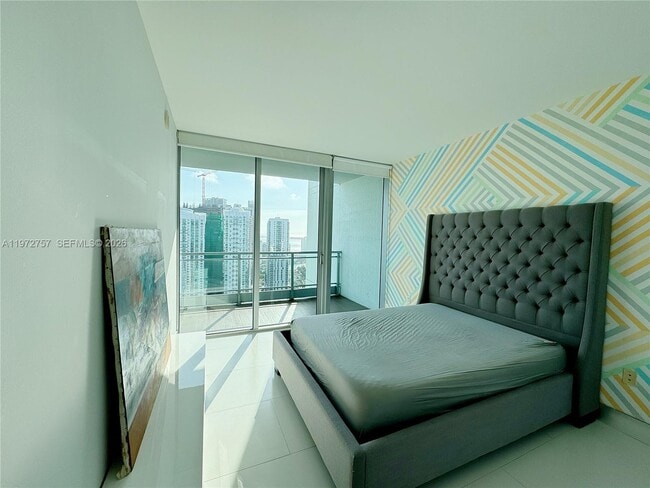 Building Photo - 92 SW 3rd St