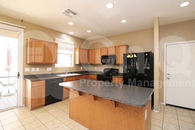 Primary Photo - 105 N 87th Ave