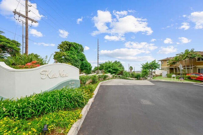 Building Photo - Makakilo  3 BD 2 BA w/ Garage