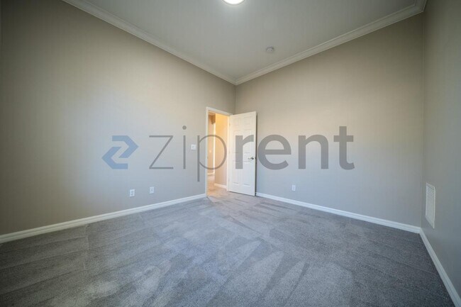 Building Photo - 7243 Brambury Ct