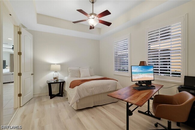 Building Photo - 10821 Vivaldi Ct
