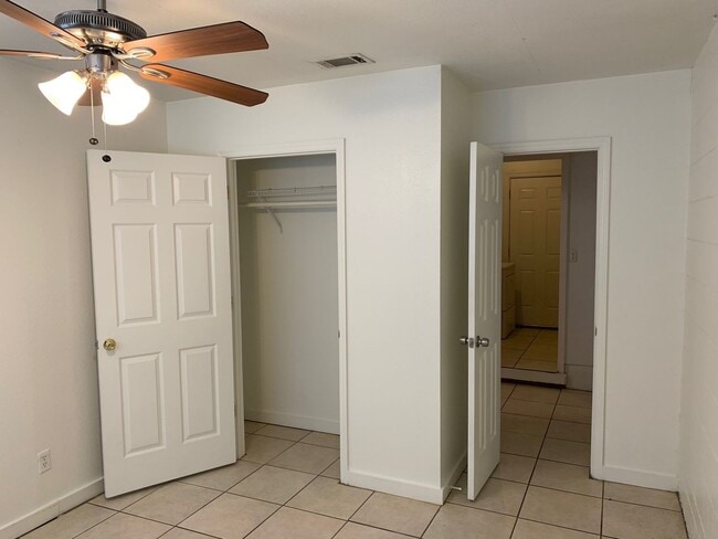Building Photo - 4/2 House on Atkamire Drive, available now!