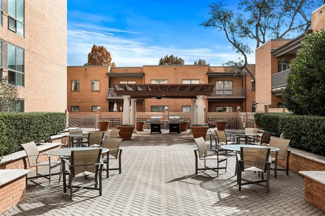 Building Photo - 4242 Lomo Alto Dr