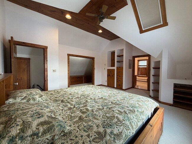 Building Photo - 12 Community Way