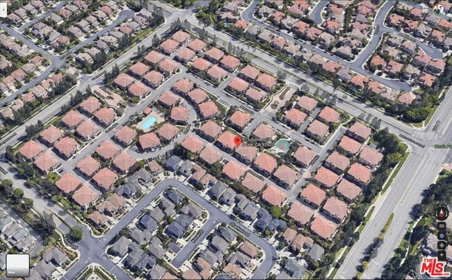 Building Photo - 915 Somerville