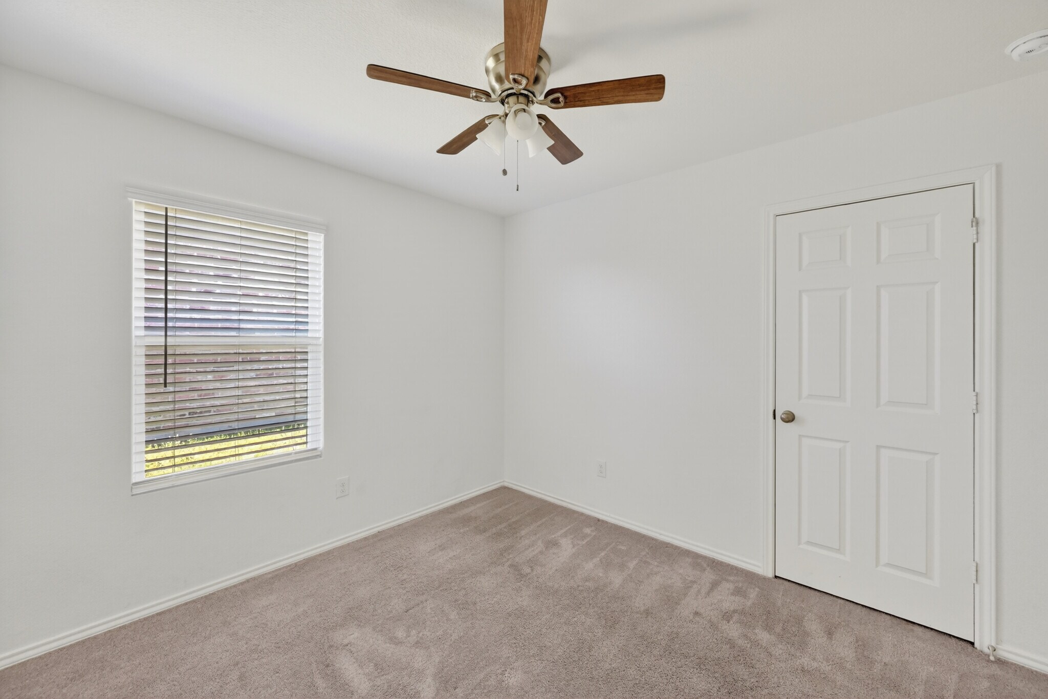 Building Photo - 4417 Benham Dr
