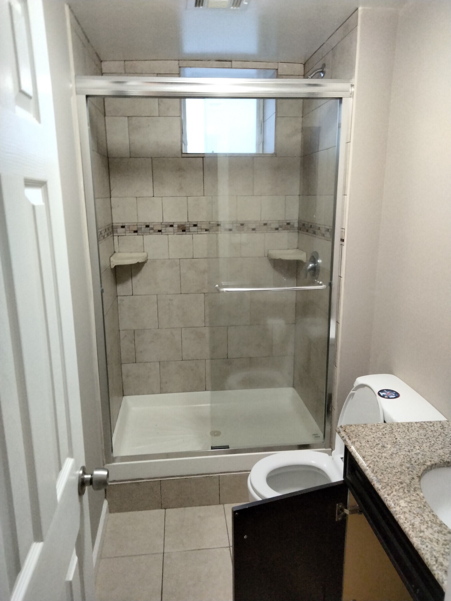 Building Photo - 34 Blaine Ave