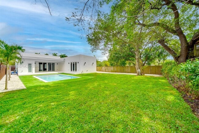 Building Photo - 8990 N Miami Ave
