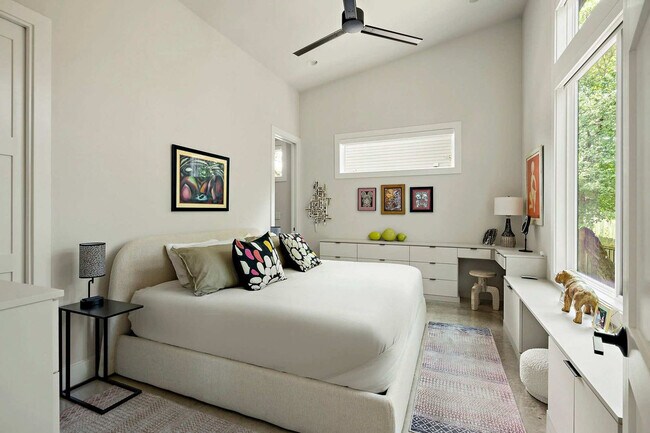 Building Photo - 3608 Pennsylvania Ave