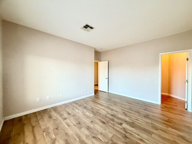 Building Photo - GATED SUMMERLIN HOME | 5 BEDROOM + DOWNSTAIRS DEN | 3-CAR GARAGE