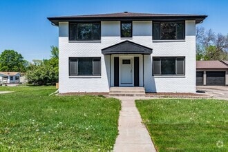Building Photo - Beautiful remodeled 2 Bed Apartment in Mou...