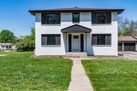Building Photo - Beautiful remodeled 2 Bed Apartment in Mou...