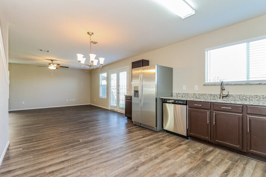 Building Photo - 7128 Little Mohican Dr