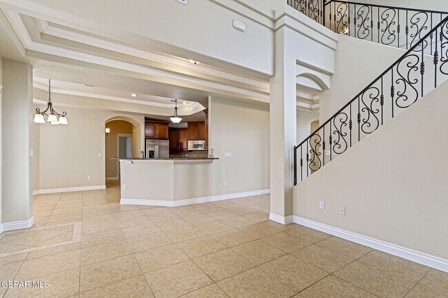 Building Photo - 6285 Wildwood Ct