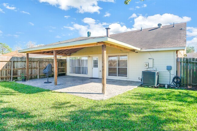 Building Photo - 3738 Quiet Pl Dr