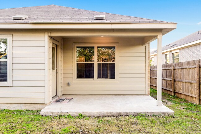 Building Photo - Charming Home with Elegant Granite Counter...