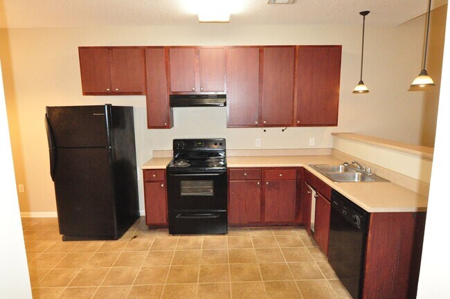 Building Photo - Pine Meadow Circle 213-215
