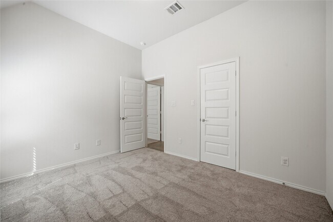 Building Photo - 20427 Noble Arabian Dr