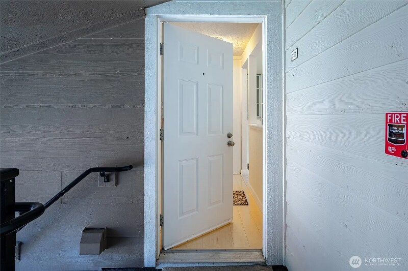 Building Photo - 12617 NE 130th Way