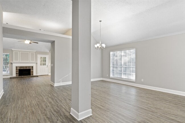 Building Photo - 31 S Stony Bridge Cir