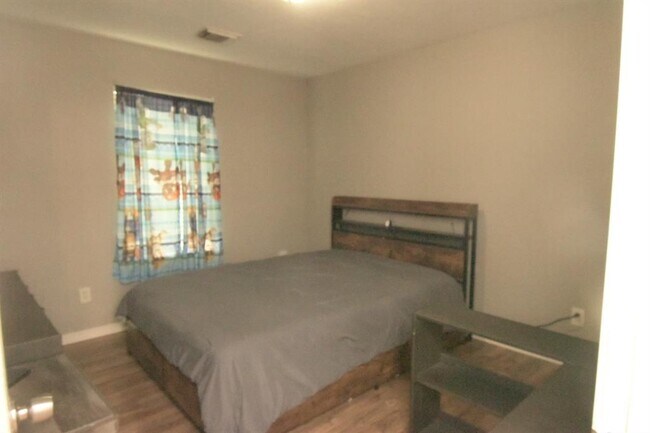 Building Photo - 21630 Trilby Way