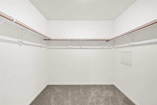 Building Photo - 16102 Rustic Pr Dr