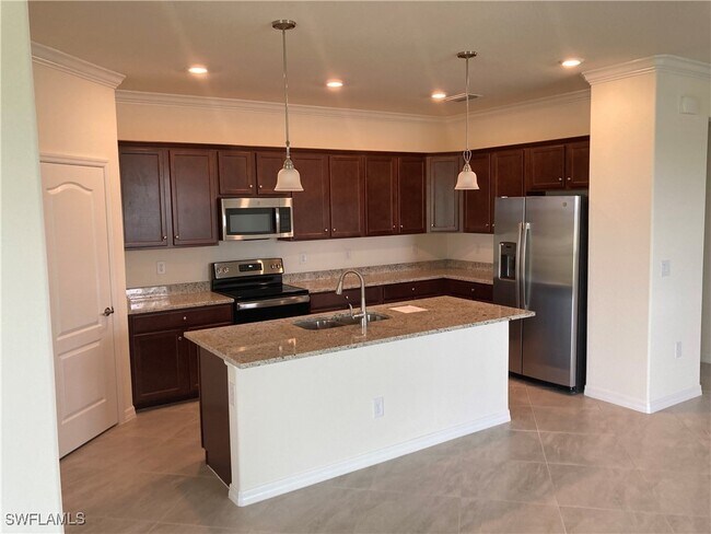 Building Photo - 14453 Cantabria Dr