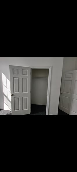 Building Photo - 138 Laurel Hill Ave