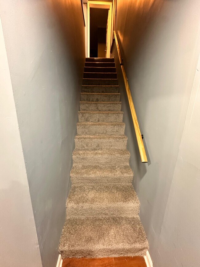 Building Photo - 1240 S 17th St