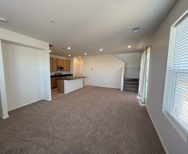 Open concept Living/Dining - 13518 E 111th Ave