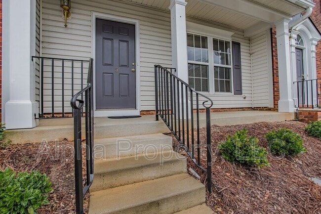 Building Photo - 5 Spring Crossing Cir