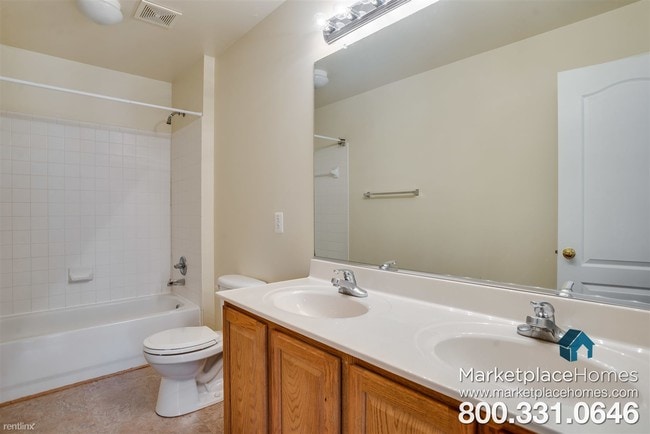 Building Photo - 4 br, 2.5 bath House - 10057 Wamsley Ct