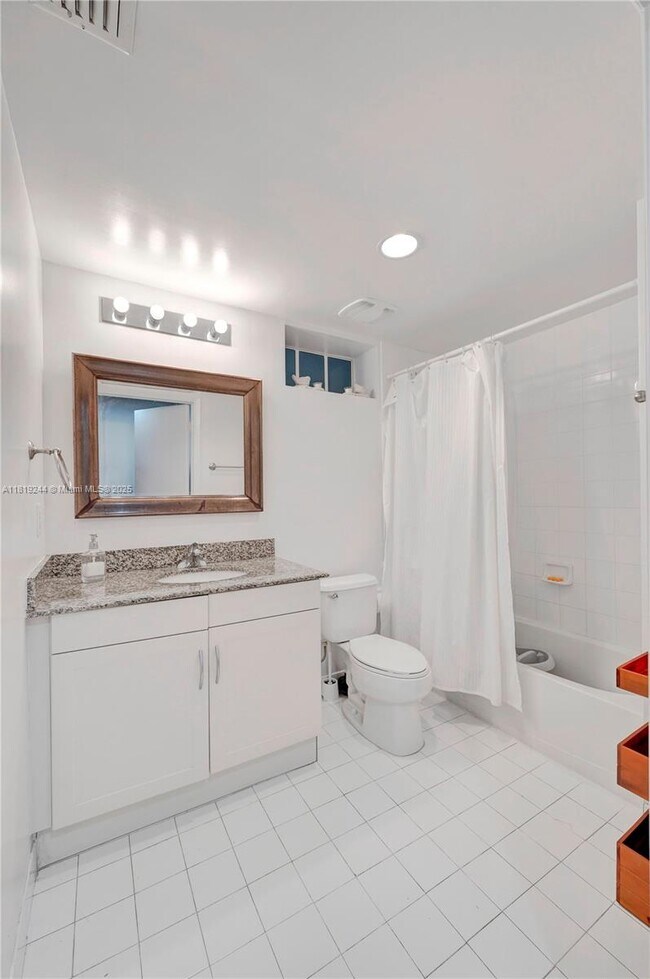 Building Photo - 7270 SW 88th St